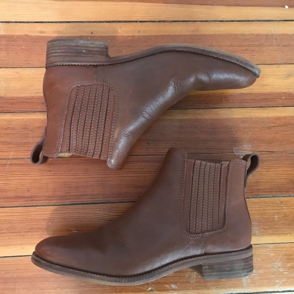 Madewell Ainsley Chelsea Boot in Dark Chesnut - Picture 5 of 10